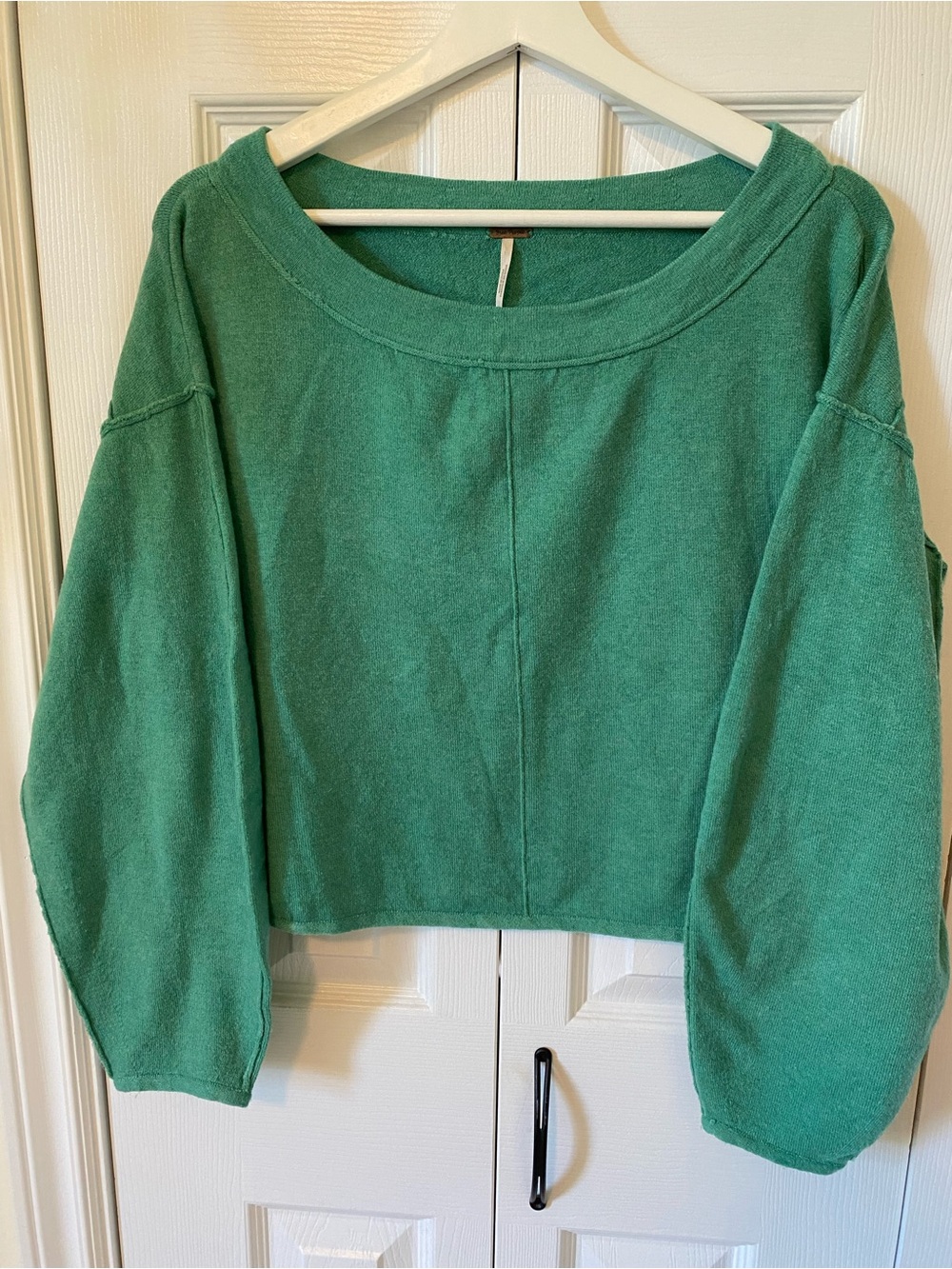Free People Jamie Seamed Sweater Slouchy On / 0ff shoulder Soft Green size XS OS